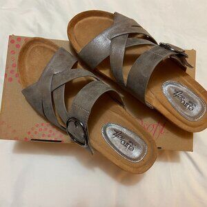 Eurosoft Footwear sandals, Size 11